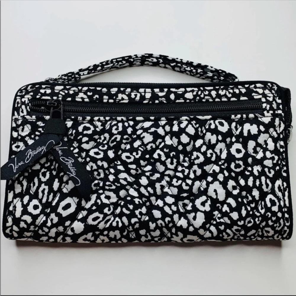 New! Vera Bradley Quilted Front Zip Wristlet Wallet in Camocat Leopard Pattern